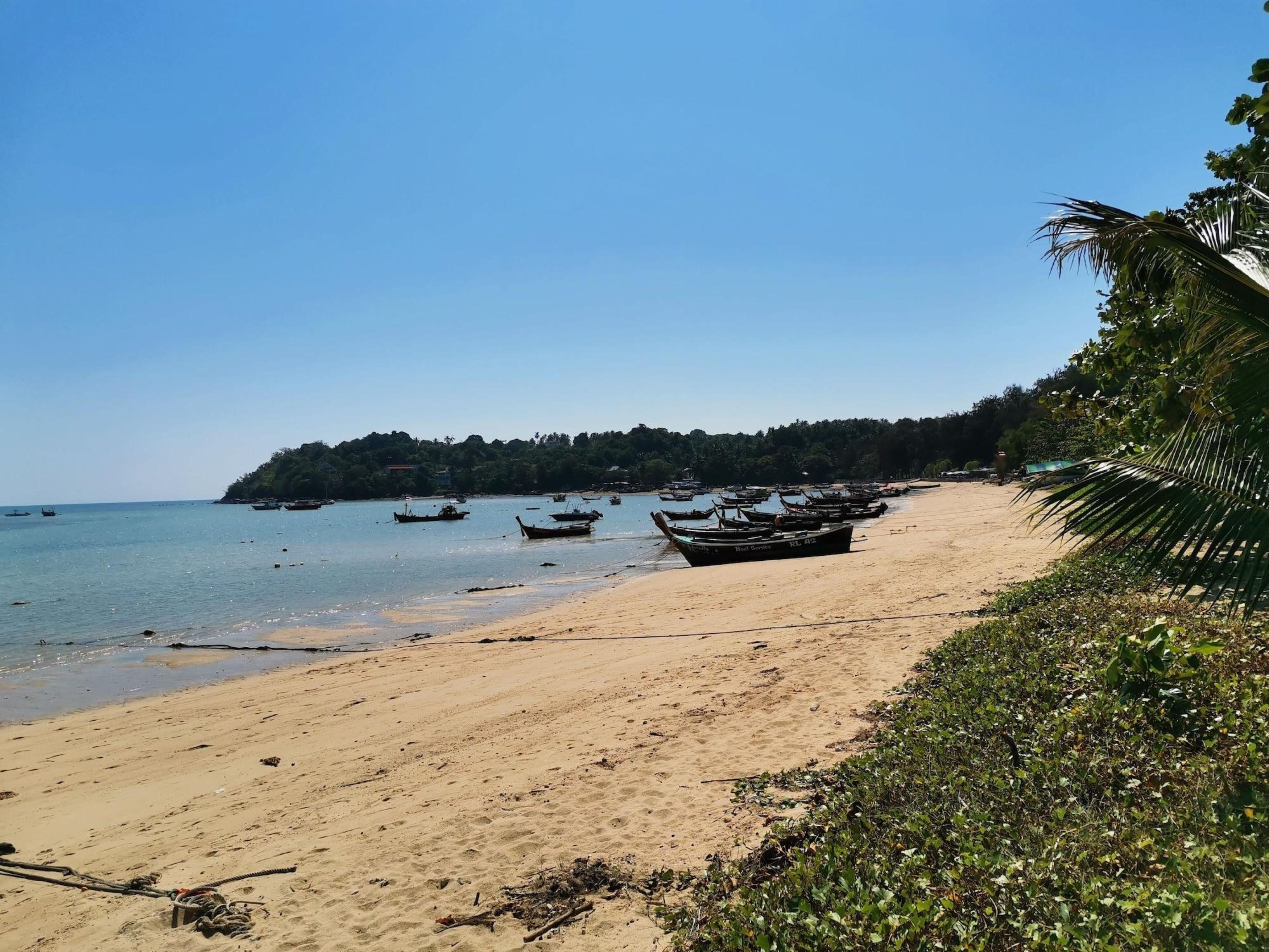 Happy Eight Resort Sha Nai Harn Exterior photo